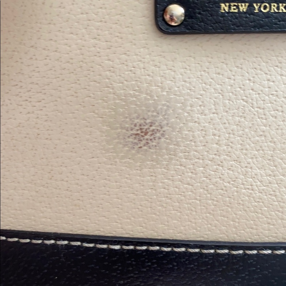 Cross body - Picture 2 of 7